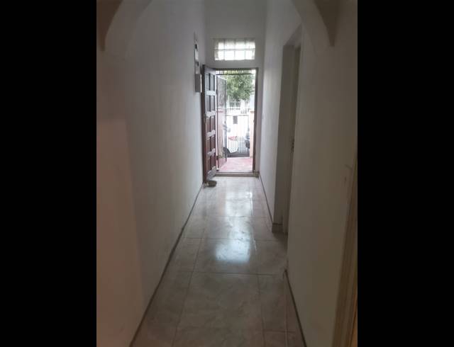 2 bed property to rent in WOODSTOCK